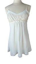 Oscar de la Renta Sz M Pink Label Cream Slip with Lace Bodice  Hem Lined 34  