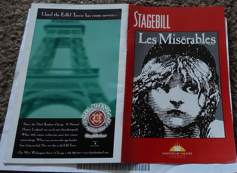 JANUARY 2002 PLAYBILL STAGEBILL  LES MISERABLES  AUDITORIUM THEATRE