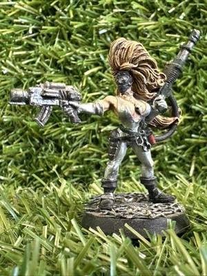 GW 1992 Games Workshop Necromunda Bonnie Annerson Bounty Huntress Hunter