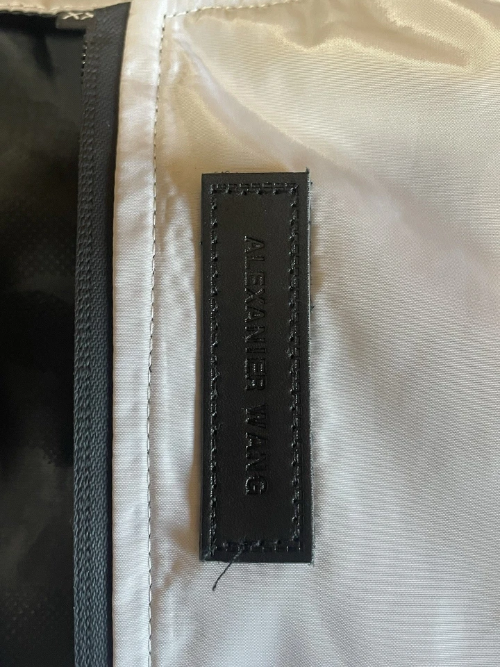Chaqueta cortavientos Alexander Wang gris ligera con cremallera talla XXL Foto 3 de 4