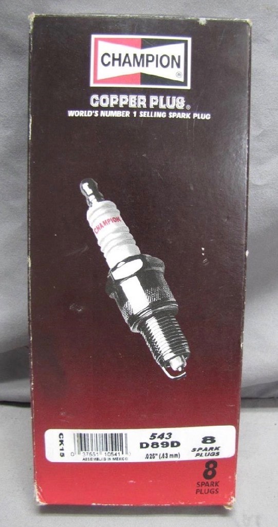 Box of 8 OEM Champion 543 D89D Industrial Ignitor Spark Plugs, Ext J-Gap