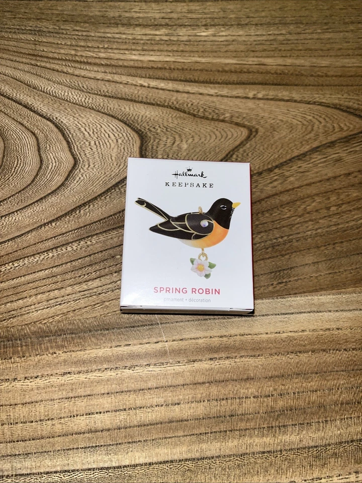 Hallmark Keepsake Christmas Ornament 2021 SPRING ROBIN Bird Miniature New