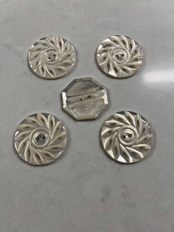 ANTIQUE MOTHER OF PEARL BUTTONS, 5 LARGE PINWHEEL DESIGN & AROUND 80 SMALLER