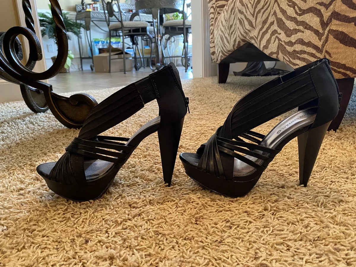 Black Shoes with 1inch heels, Women's Fashion, Footwear, Heels on Carousell