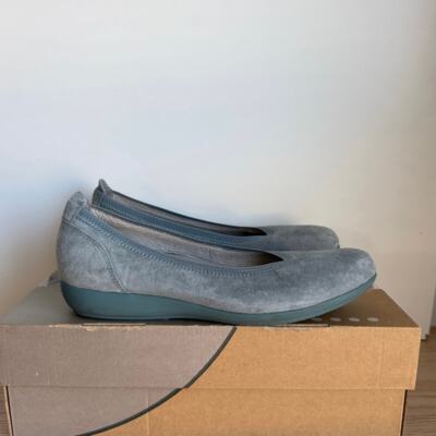Dansko Kristen Blue Suede Ballet Flat Women Shoes Slip On- SZ 40
