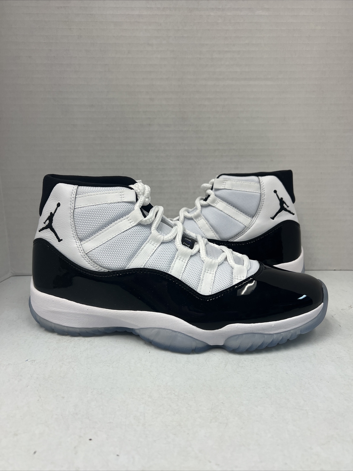 Size 9.5 - Jordan 11 Retro Concord 2018 
