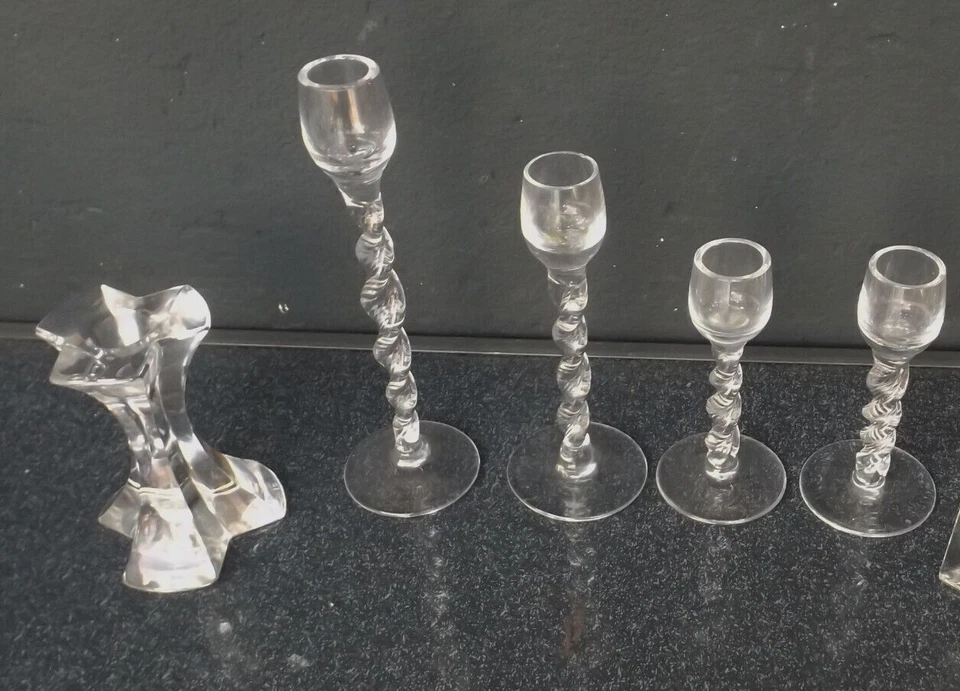 5 Candelabros De Vidrio Vintage De Diferentes Alturas - Imagen 2 de 3