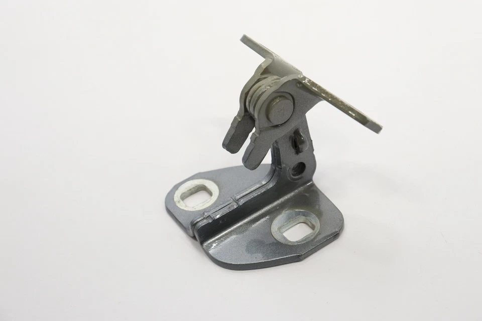 2020 - 2025 CADILLAC XT6 REAR LEFT SIDE DOOR HINGE UPPER & LOWER OEM GRAY_G9K - Image 2 of 4