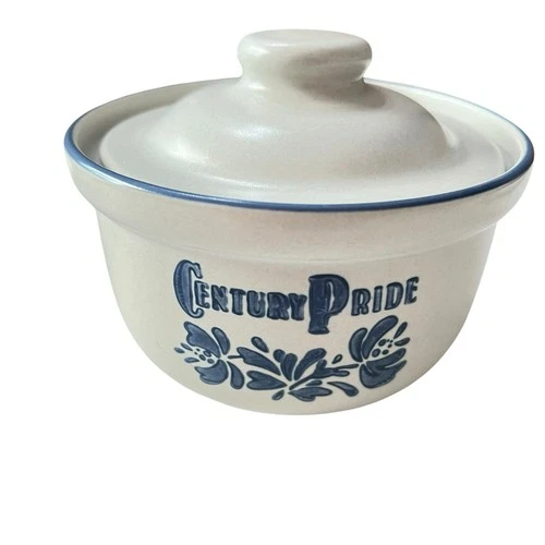 Pfaltzgraff Yorktowne Stoneware Flower Pot 4” Tall