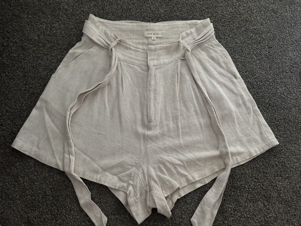 Iris Maxi linen flax shorts in natural, size 8 (AU)