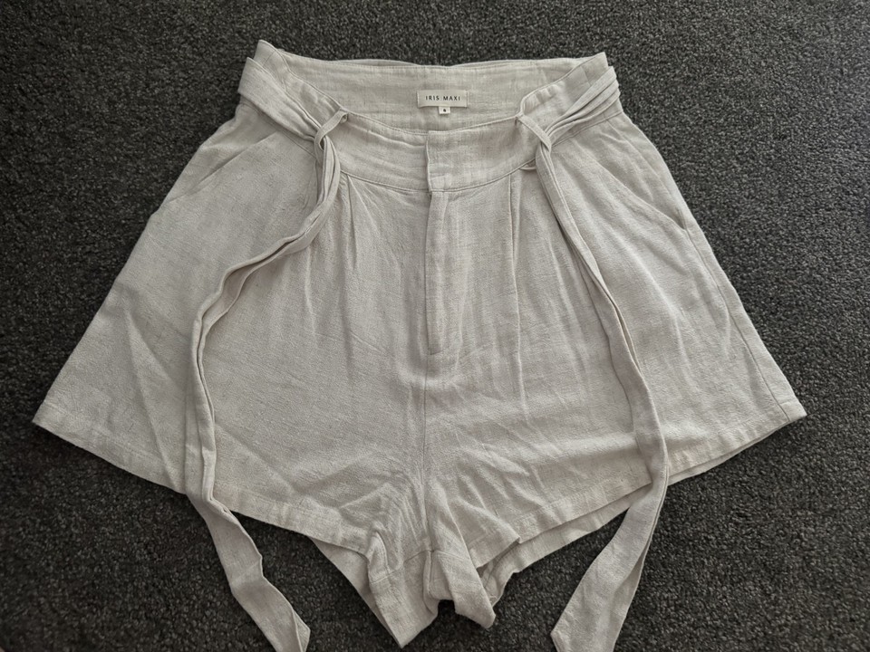 Iris Maxi linen flax shorts in natural, size 8 (AU)
