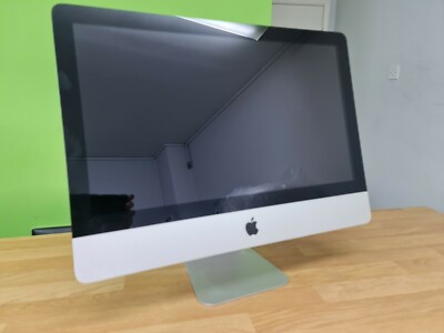 Ex-Zustand Apple iMac 21,5'' 2011 Core i5 2. Gen 2,50 GHz 4GB DDR3 500GB A1311 kein Betriebssystem