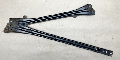 10-15 LEXUS IS250C IS350C REAR RIGHT BODY SUPPORT BRACKET OEM 51702-53010