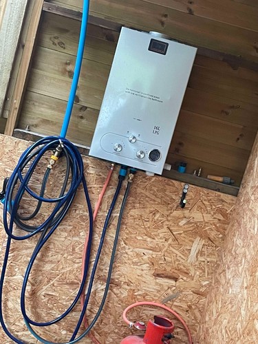Horse/animal Shower . Gas Wall Mounted Hot Horse Shower - Picture 2 of 6
