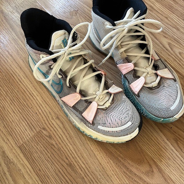 kyrie 7 size 11.5