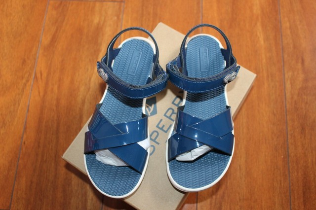 sperry girls sandals