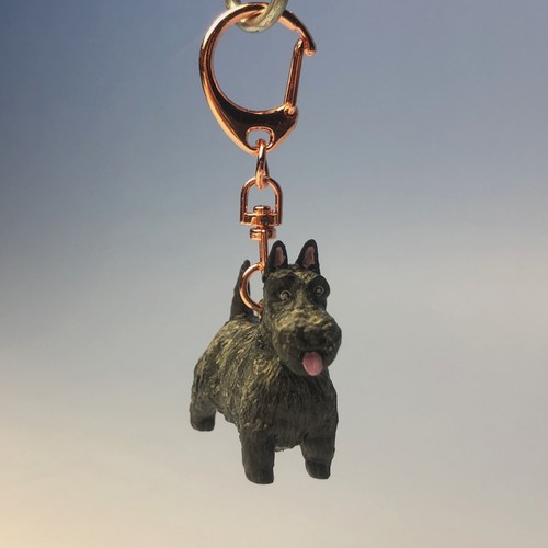 Gestromter Scottish Terrier Schlüsselanhänger Scottie 3D-gedruckt Harz Hund Figur - Bild 8 von 8