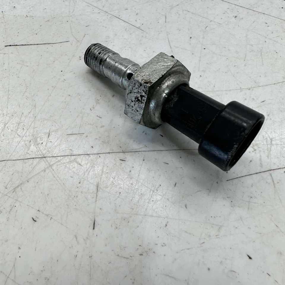 Interruptor de freno, M10x1.25, Dbl, sellado - 2022 Polaris Ranger Crew XP 1000 PREMIUM Foto 4 de 4