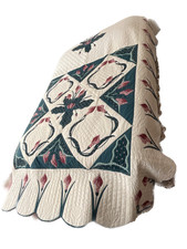 Vintage, Queen size, flower, handmade Amish Quilt lightly used