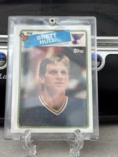 1988-89 Topps - Brett Hull #66 Rookie Base Set St. Louis Blues NHL Ice Hockey