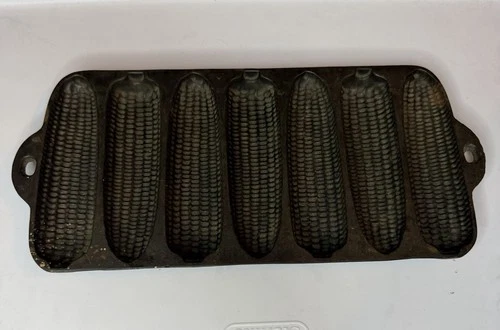 Krusty Korn Kobs Wagner Ware Junior 1319 Sidney Corn Bread Muffin Cast Iron Pan