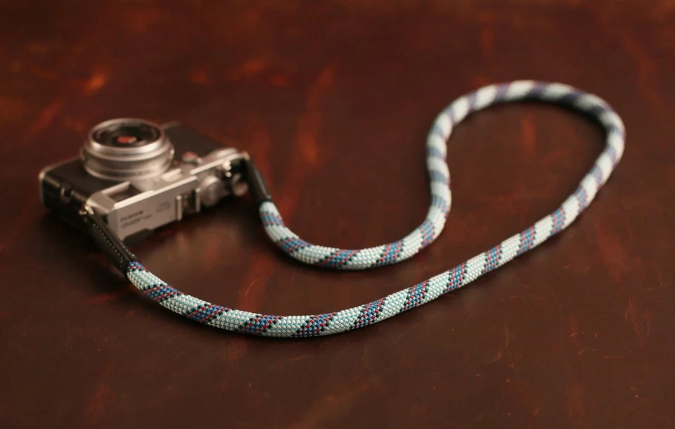 Correa para cámara Windmup patrón azul cuerda - cuerda de escalada hecha a mano y cuero negro Foto 4 de 4