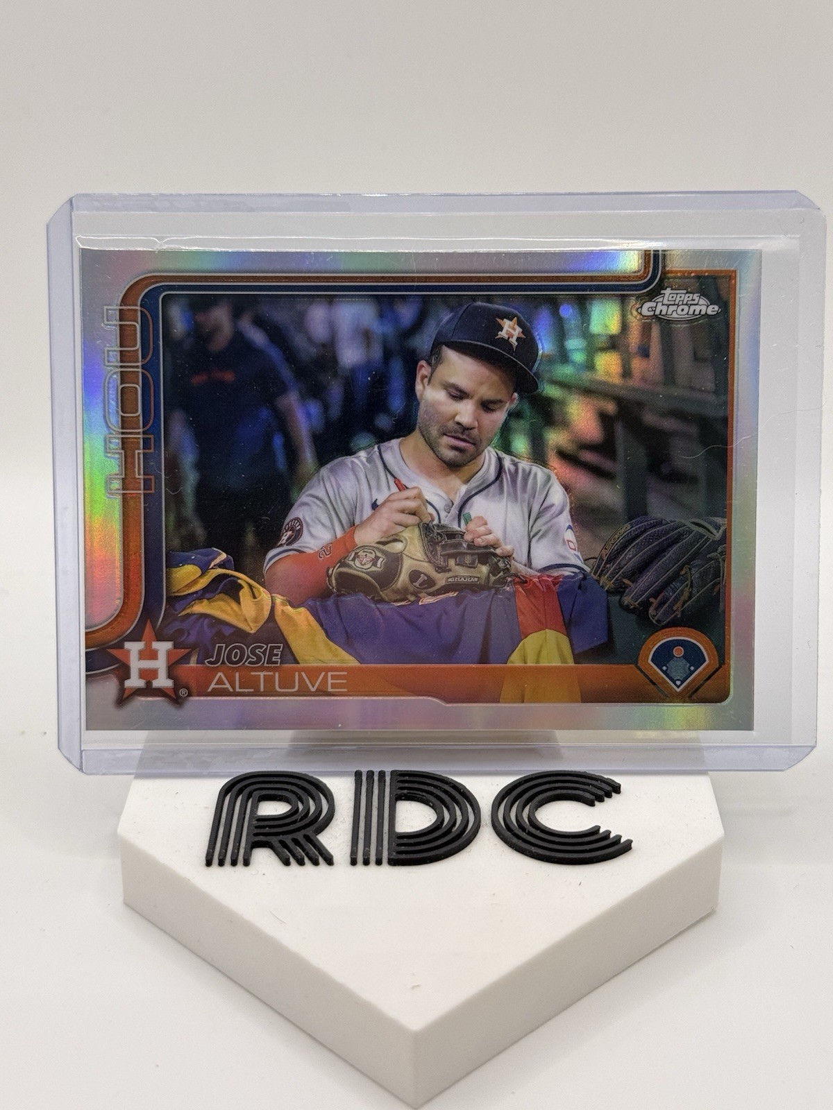 2025 Topps Chrome - Image Variation Jose Altuve #77 Refractor