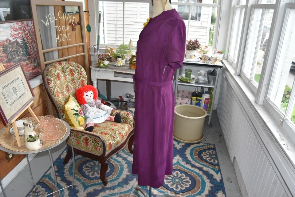 Vintage 1940s John Michaels Dress Hand Dyed Embroidered Closures Purple Large - Image 4 of 4