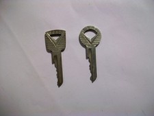 Set Of 2 Vintage Ford Keys - Single Side Cut