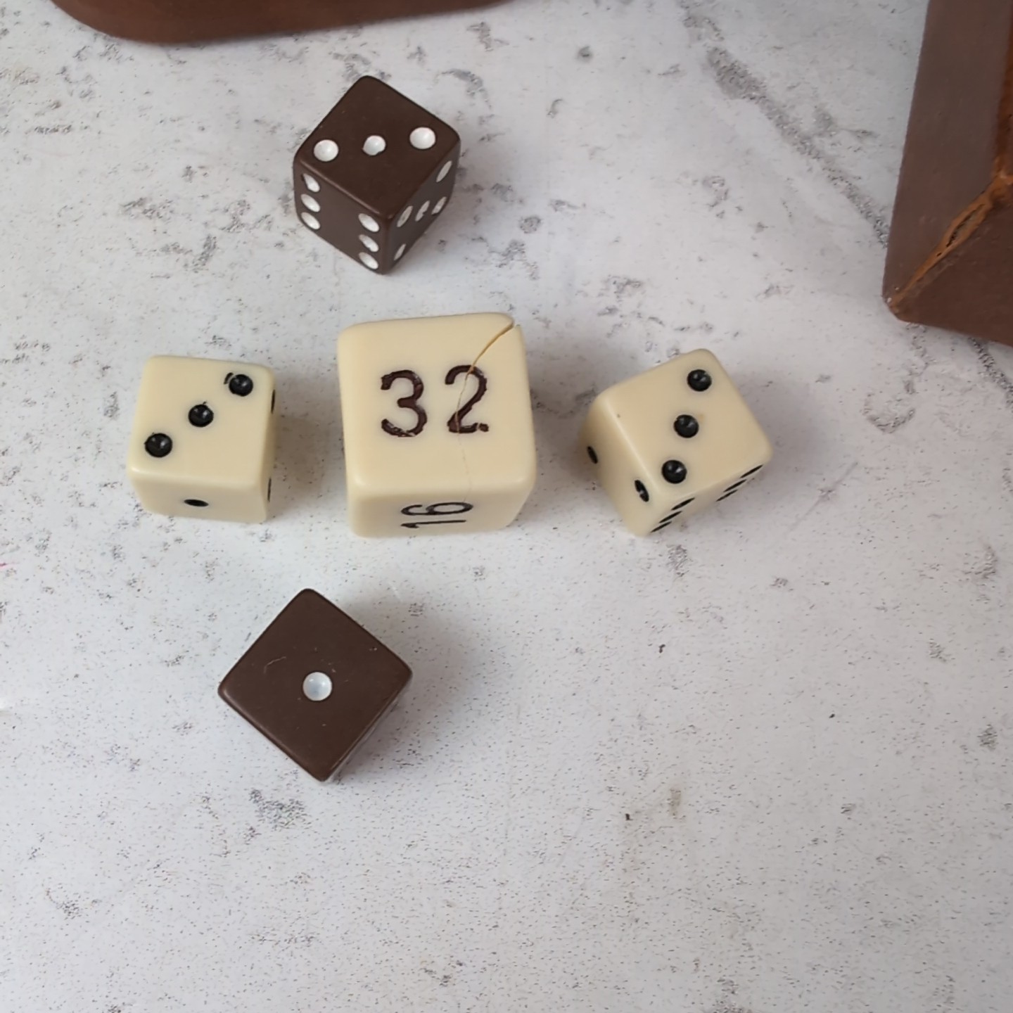 Vintage Backgammon Game Travel Case Set Faux Leather Tan Dark Brown 11" x 15"