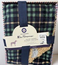 The original Ben Sherman, VELVET SHERPA blanket for dogs.30" 40" NIB Green
