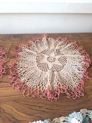 Bundle Of 5 Vintage Lace Doilies Mixed Crochet Tatting Handmade Cottage - Picture 12 of 13