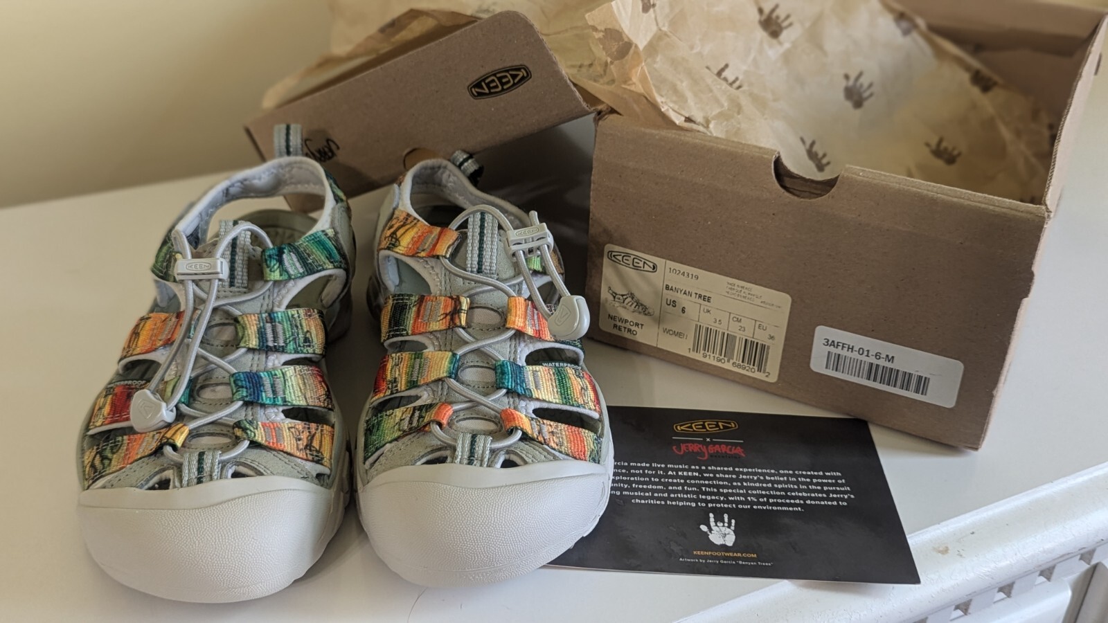 Sandali da donna Keen JERRY GARCIA Banyan Tree taglia 6 nuovi con etichette con scatola!