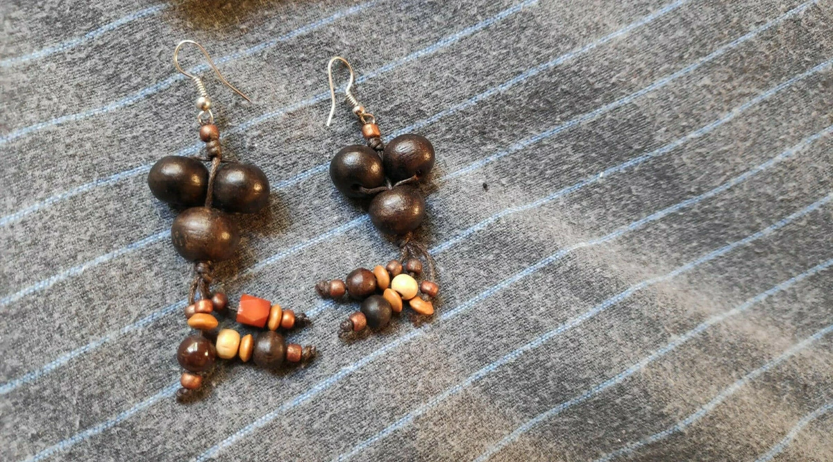 Boucles D'oreilles Vintage Années 70 - Perles En Bois Et Pampilles Violettes - Très Bon état