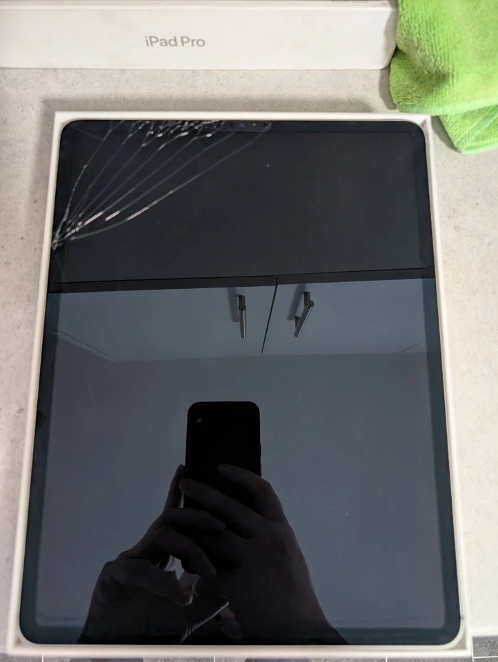 ✅Ipad Pro 12.9 Inch 4th Gen Sim Wifi 128Gb + Cellular, Silver , A2232 UNLOCKED✅ - Image 3 of 4