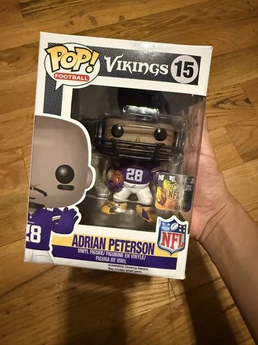 Funko Pop NFL Minnesota Vikings Adrian Peterson #15 Vinyl Figurine w/ Protector