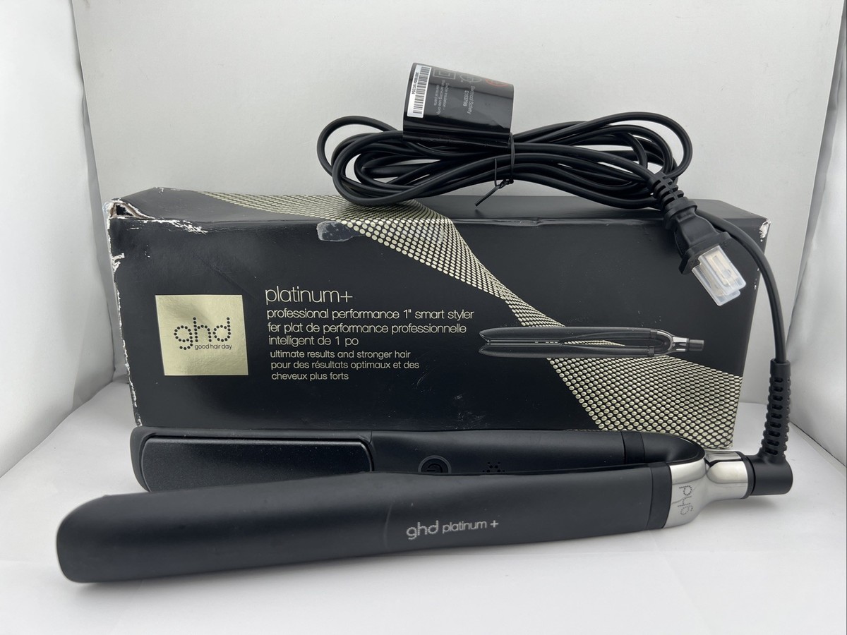 GHD Platinum+ Styler 1