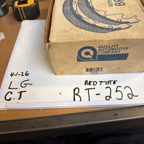 Quality Automotive Remanufactured Brake Shoes 527, Vintage, Includes Two Pair