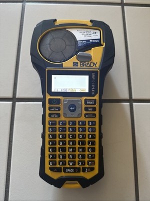 Brady BMP 21 Plus Portable Handheld Label Maker Printer Cartridge batteries Good