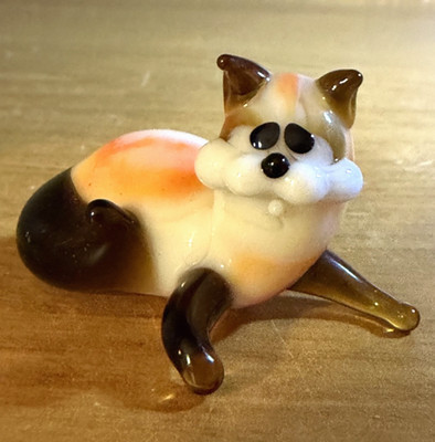 Vintage Art Color Glass Hand-Blown Small Cat Figurine Made in Russia New Rare
