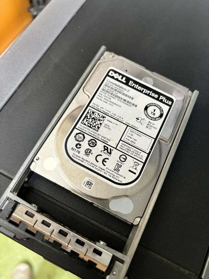 Dell PowerEdge T430 - Xeon® Processor E5-2620 v3 | 16GB RAM | H730 I 2TB SAS - Image 3 of 4