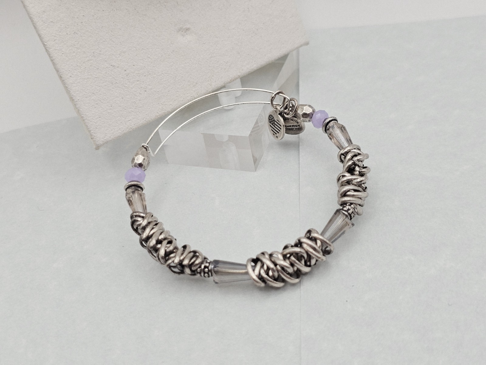 ALEX & ANI 