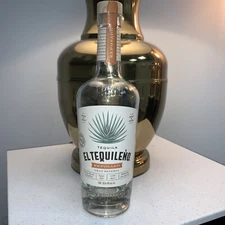 RARE el Tequileno reposado gran reserva EMPTY  tequila bottle