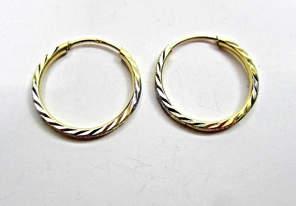 L@@K Gorgeous 14K Multi-tone Gold Hoop Earrings Frosted Diamond-cut 3/4" dia - Image 2 of 4