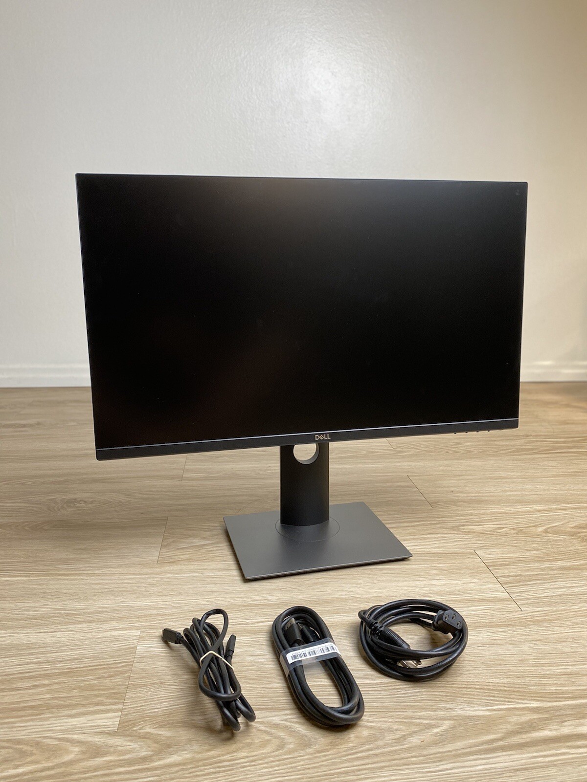 QHD LED-Backlit IPS LCD Monitor 