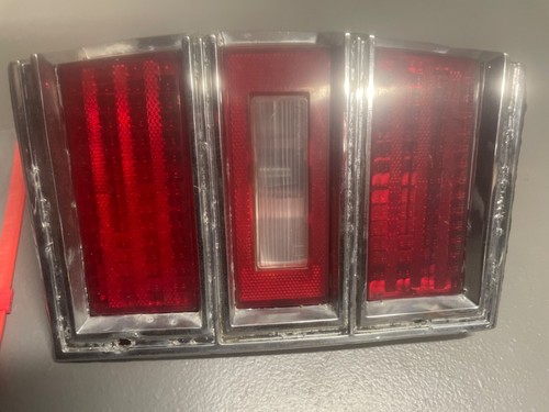 🔥 77 - 90 Buick Estate Lesabre Electra Wagon Driver Left Taillight 5968309 OEM - Foto 2 di 8