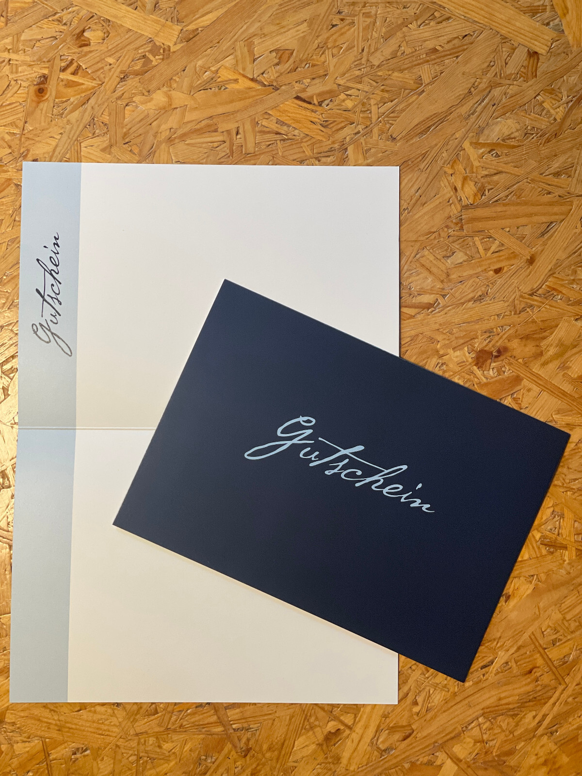 XXL DIN A4 Gutschein Gutscheinkarte Geschenkgutschein edel neutral Blau Hellblau