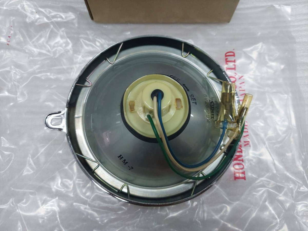 HONDA HEADLIGHT CB100 CL100 CB125S CD125S SL90K SL100 NOS HONDA HEADLIGHT CB100 CL100 CB125S CD125S SL90K SL100 NOS