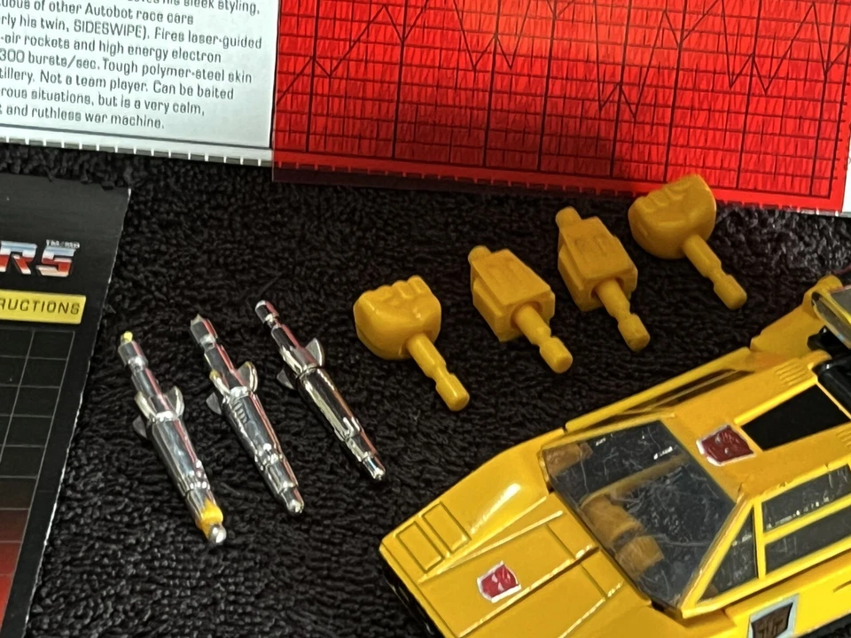 G1 1984 SUNSTREAKER • 100% COMPLETE w/TECH SPEC • VINTAGE G1 TRANSFORMERS - Image 3 of 4