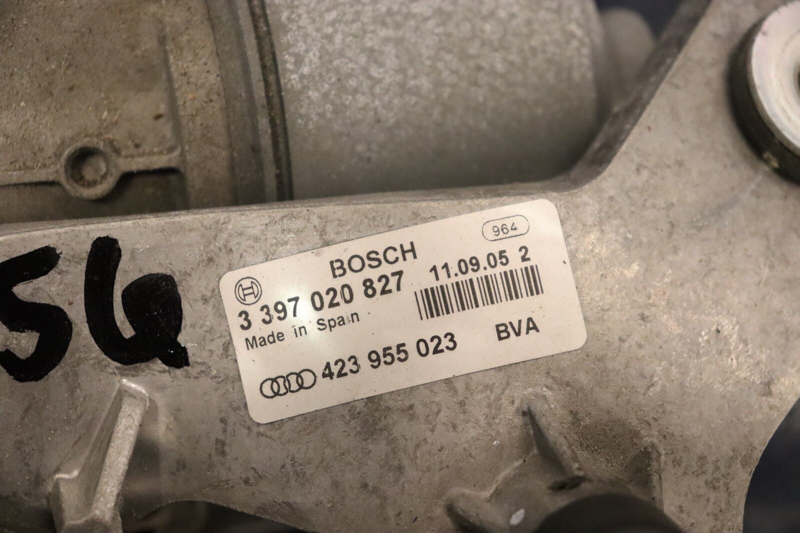 2012 AUDI R8 5.2 QUATTRO SPYDER V10 OEM FRONT WINDSHIELD WIPER MOTOR  #1256
